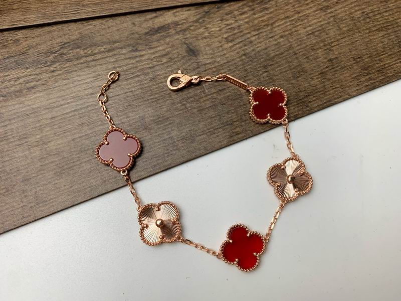 Van Cleef & Arpels bracelet 09yxq01